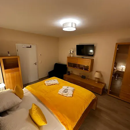 Cats Home And Apartment Bottrop Buitenkant foto